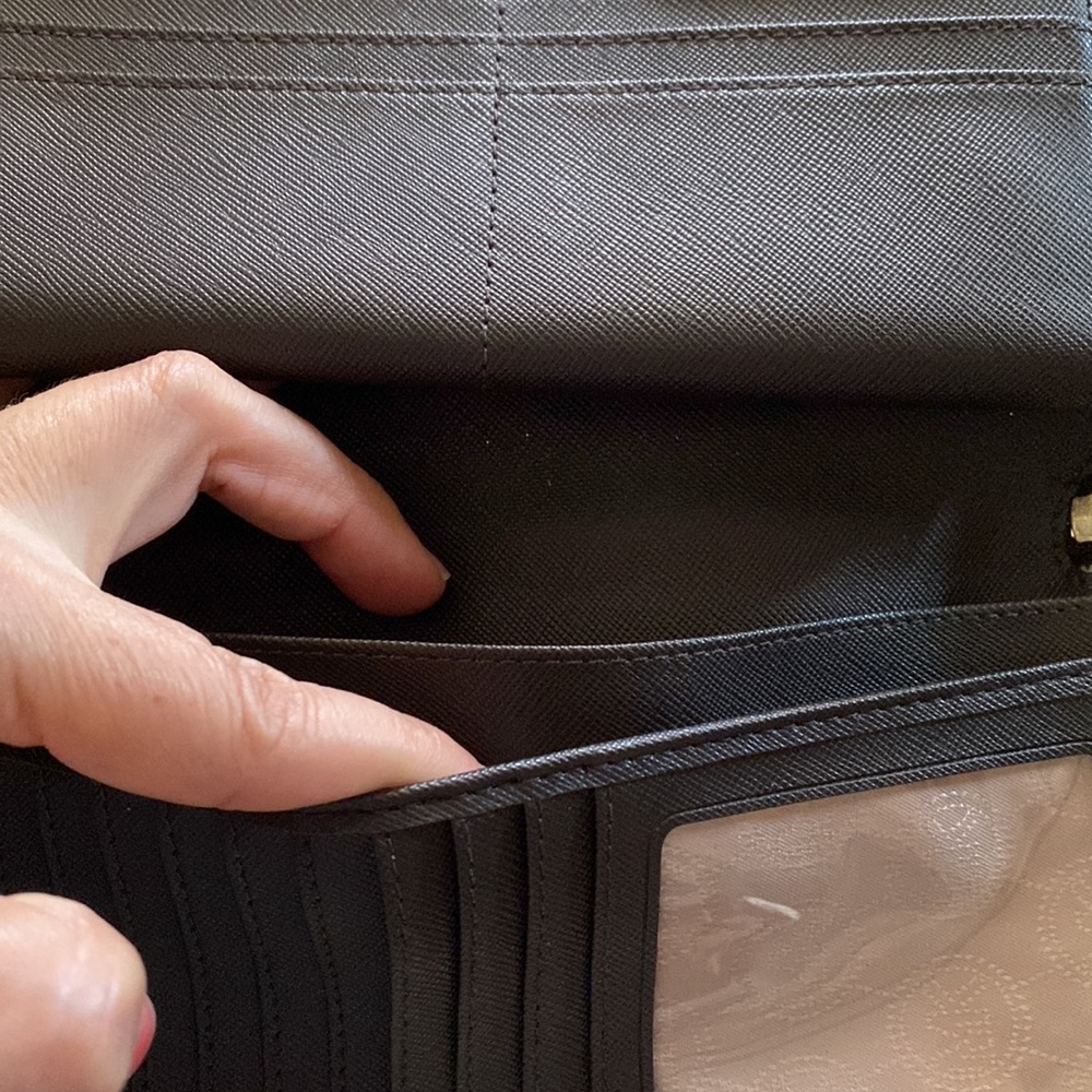 MK Wallet - Picture 8 of 8